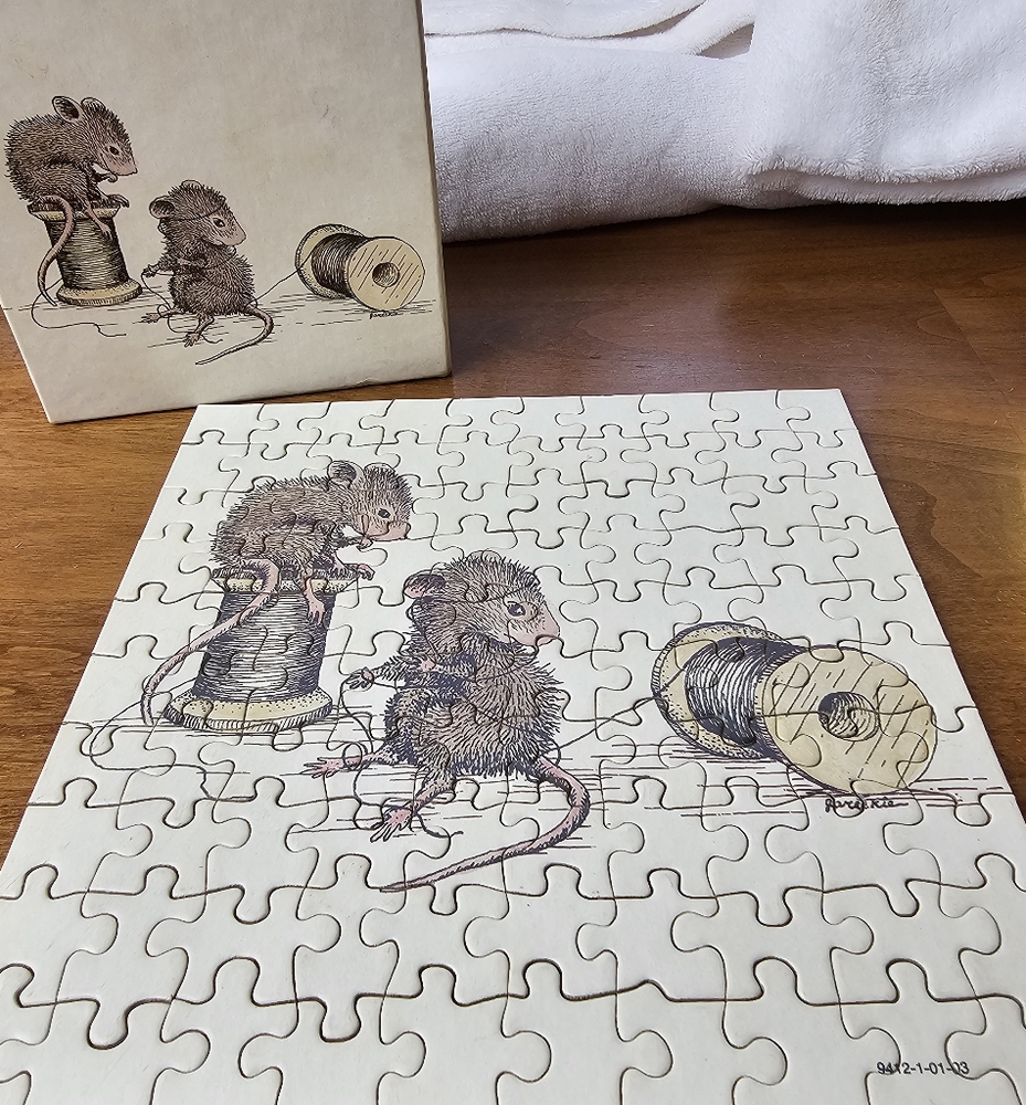 Vintage House Mouse Designs Mini Jigsaw Puzzle Ellen Jareckie Complete 1980 USA